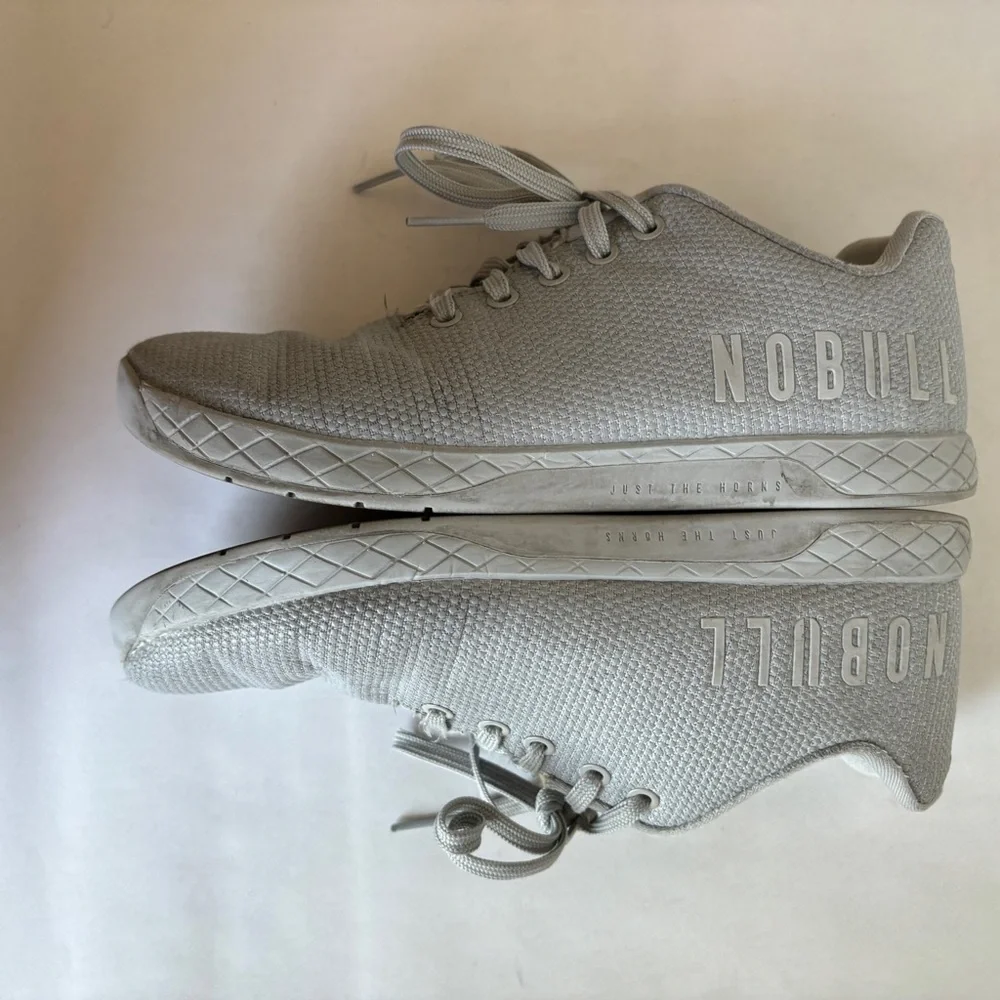 NOBULL casual athletic lace up Trainer Gray Sneakers Shoes size women 10 men 8.5